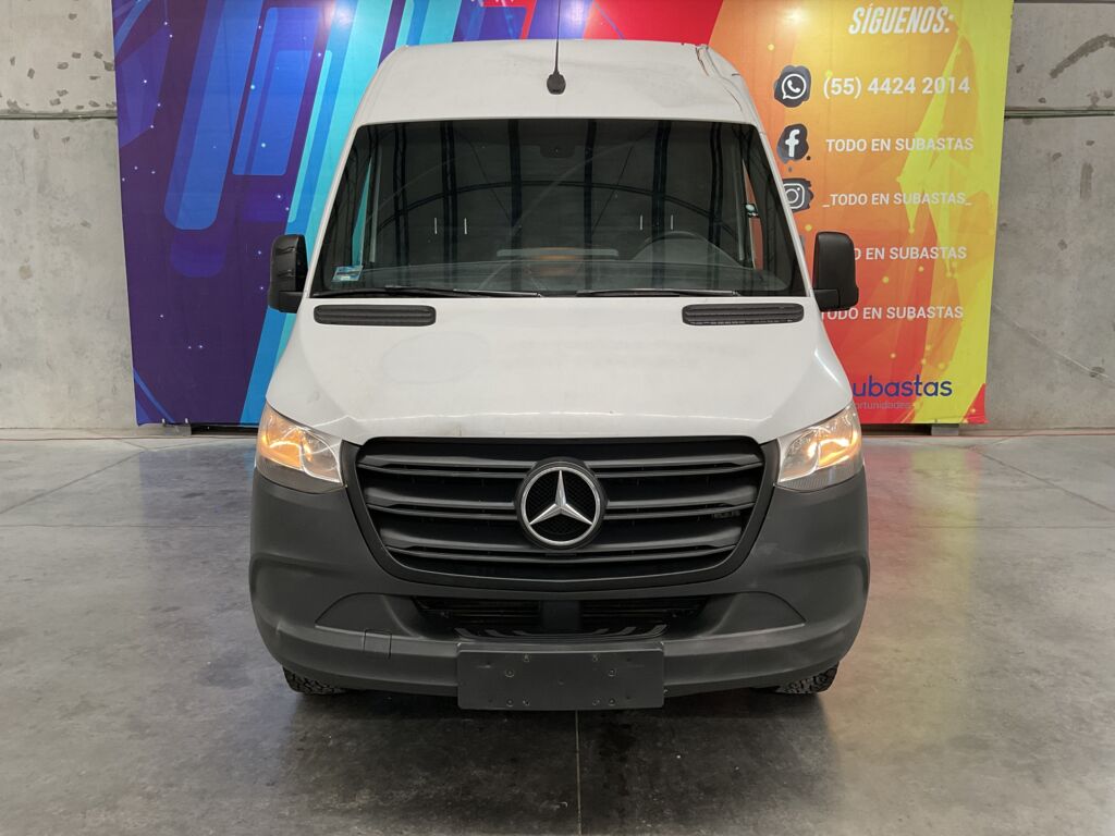 Mercedes-Benz Sprinter 2021 5p 311 Corta Básico A/A L4/2.14/TDI Man 2021 Mercedes-Benz Sprinter Venta Exteriores 2