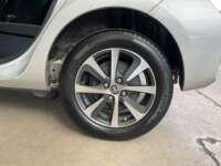 Toyota Prius 2019  2019 Toyota Prius Venta Llantas 4