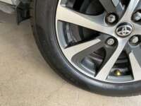 Toyota Prius 2019  2019 Toyota Prius Venta Llantas 5