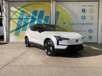 Volvo EX30 2024 4p Plus EV 69 kWh Aut 2024 Volvo EX30 Venta Exteriores 3