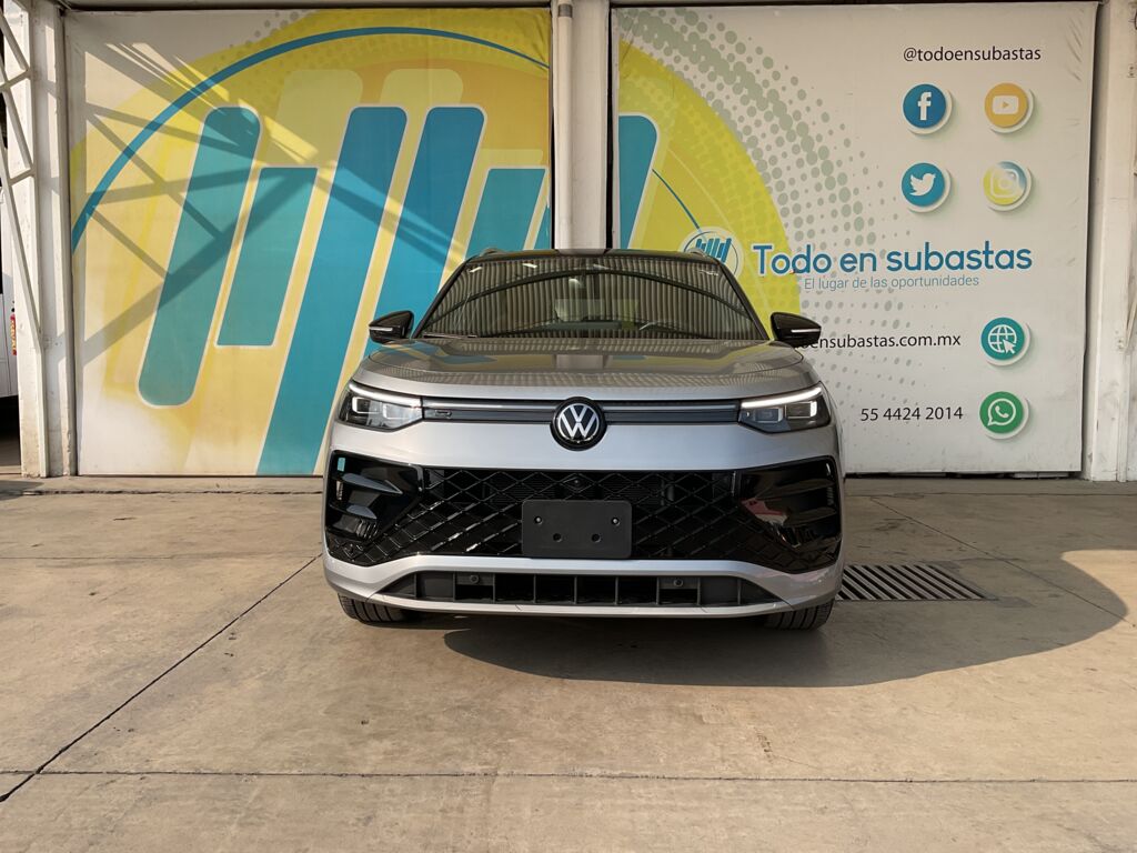 Volkswagen Tiguan 2025 5p R-Line L4/1.4/T DSG Línea Nueva 2025 Volkswagen Tiguan Venta Exteriores 2