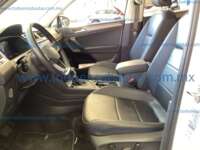 Volkswagen Tiguan 2024 5p Comfortline L4/1.4/T Aut 7 Pas 2024 Volkswagen Tiguan Ingreso Interiores 1