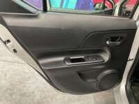 Toyota Prius 2020 5p Base Híbrido L4/1.8 Aut 2020 Toyota Prius Venta Interiores 13