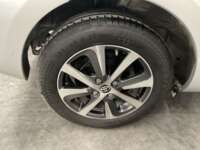 Toyota Prius 2020 5p Base Híbrido L4/1.8 Aut 2020 Toyota Prius Venta Llantas 4