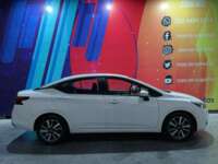Nissan Versa 2022 4p Exclusive L4/1.6 CVT  2022 Nissan Versa Venta Exteriores 8