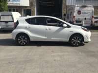 Toyota Prius 2021 5p C Híbrido L4/1.5 Aut 2021 Toyota Prius Venta Exteriores 4