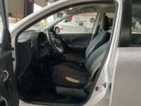 Nissan March 2021 5p Advance L4/1.6 Man 2021 Nissan March Venta Interiores 14
