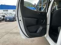 Nissan NP300 Doble Cabina 2020 4p S L4/2.5 Man A/A Paq. Seg. 2020 Nissan NP300 Doble Cabina Venta Interiores 16