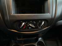 Nissan NP300 Doble Cabina 2020 4p S L4/2.5 Man A/A Paq. Seg. 2020 Nissan NP300 Doble Cabina Venta Interiores 8