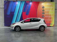 Toyota Prius 2021 5p Base Hibrido L4/1.8 Aut 2021 Toyota Prius Venta Exteriores 8