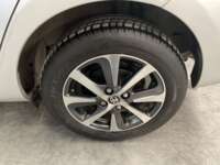 Toyota Prius 2021 5p Base Hibrido L4/1.8 Aut 2021 Toyota Prius Venta Llantas 7