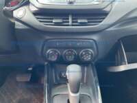 Chevrolet Onix 2024 4p LS L3/1.0/T Aut 2024 Chevrolet Onix Ingreso Interiores 13