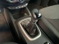 Chevrolet Aveo 2020 4p LS L4/1.5 Man  2020 Chevrolet Aveo Venta Interiores 9