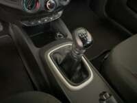 Chevrolet Aveo 2020 4p LS L4/1.5 Man  2020 Chevrolet Aveo Venta Interiores 9