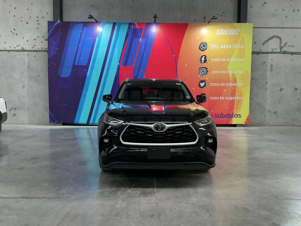 Toyota Highlander 2022 5p LE V6/3.5 Aut 2022 Toyota Highlander Venta Exteriores 2
