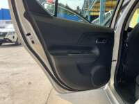 Toyota Prius 2019 5p C Hibrido L4/1.5/Aut 2019 Toyota Prius Venta Interiores 22