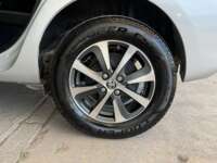 Toyota Prius 2019 5p C Hibrido L4/1.5/Aut 2019 Toyota Prius Venta Llantas 4