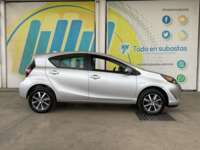 Toyota Prius 2019 5p C Hibrido L4/1.5/Aut 2019 Toyota Prius Venta Exteriores 4
