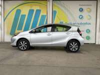 Toyota Prius 2019 5p C Hibrido L4/1.5/Aut 2019 Toyota Prius Venta Exteriores 8