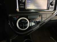 Toyota Prius 2019 5p C Hibrido L4/1.5/Aut 2019 Toyota Prius Venta Interiores 9