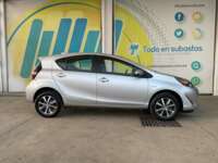 Toyota Prius 2019 5p C Hibrido L4/1.5/Aut 2019 Toyota Prius Venta Exteriores 4