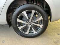 Toyota Prius 2019 5p C Hibrido L4/1.5/Aut 2019 Toyota Prius Venta Llantas 4