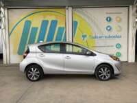 Toyota Prius 2019 5p C Hibrido L4/1.5/Aut 2019 Toyota Prius Venta Exteriores 4