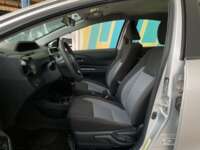 Toyota Prius 2019 5p C Hibrido L4/1.5/Aut 2019 Toyota Prius Venta Interiores 21