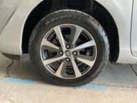 Toyota Prius 2020 5p C Híbrido L4/1.5 Aut  2020 Toyota Prius Venta Llantas 1