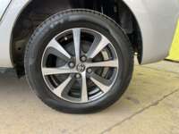 Toyota Prius 2019 5p C Hibrido L4/1.5/Aut 2019 Toyota Prius Venta Llantas 4