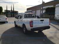 Nissan NP300 Doble Cabina 2020 4p S L4/2.5 Man A/A 2020 Nissan NP300 Doble Cabina Ingreso Exteriores 6