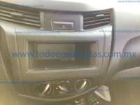 Nissan NP300 Doble Cabina 2020 4p S L4/2.5 Man A/A 2020 Nissan NP300 Doble Cabina Ingreso Interiores 4