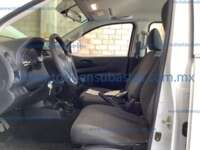Nissan NP300 Doble Cabina 2020 4p S L4/2.5 Man A/C 2020 Nissan NP300 Doble Cabina Ingreso Interiores 15