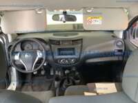 Nissan NP300 Doble Cabina 2020 4p S L4/2.5 Man A/C 2020 Nissan NP300 Doble Cabina Ingreso Interiores 18