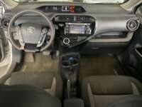 Toyota Prius 2019 5p C Hibrido L4/1.5/Aut 2019 Toyota Prius Venta Interiores 4