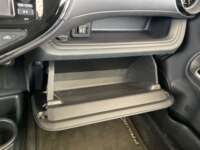 Toyota Prius 2019 5p C Hibrido L4/1.5/Aut 2019 Toyota Prius Venta Interiores 19