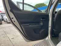 Toyota Prius 2019 5p C Hibrido L4/1.5/Aut 2019 Toyota Prius Venta Interiores 22