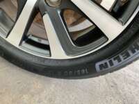 Toyota Prius 2019 5p C Hibrido L4/1.5/Aut 2019 Toyota Prius Venta Llantas 5