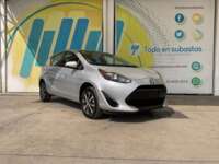 Toyota Prius 2019 5p C Hibrido L4/1.5/Aut 2019 Toyota Prius Venta Exteriores 3