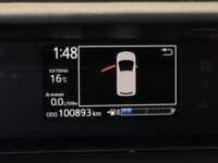 Toyota Prius 2019 5p C Hibrido L4/1.5/Aut 2019 Toyota Prius Venta Interiores 3