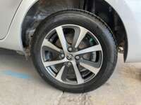 Toyota Prius 2019  2019 Toyota Prius Venta Llantas 4