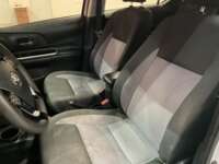 Toyota Prius 2021 5p Base Hibrido L4/1.8 Aut 2021 Toyota Prius Venta Interiores 9