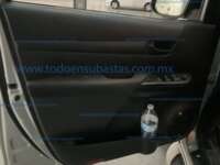 Toyota Hilux 2019 4p Doble Cabina Base L4/2.7 Man  IMG_7559
