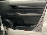 Toyota Hilux 2019 4p Doble Cabina Base L4/2.7 Man  2019 Toyota Hilux Venta Interiores 14