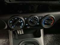 Toyota Hilux 2019 4p Doble Cabina Base L4/2.7 Man  2019 Toyota Hilux Venta Interiores 7