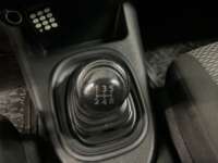 Toyota Hilux 2019 4p Doble Cabina Base L4/2.7 Man  2019 Toyota Hilux Venta Interiores 8