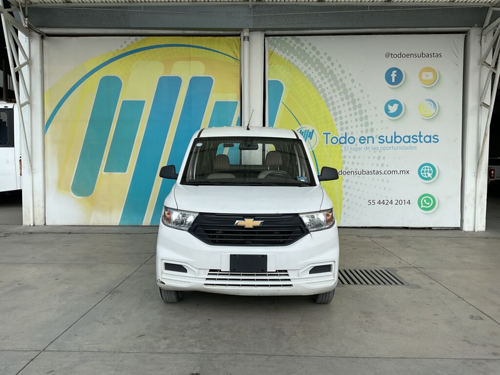 Chevrolet Tornado 2023 5p Van LS L4/1.5 Man 2023 Chevrolet Tornado Venta Exteriores 2