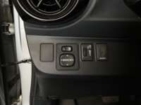 Toyota Prius 2018 5p C Híbrido L4/1.5 Aut 2018 Toyota Prius Venta Interiores 5