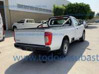 Nissan NP300 Pick Up 2020 2p L4/2.4 Man A/C 2020 Nissan NP300 Pick Up Ingreso Exteriores 4