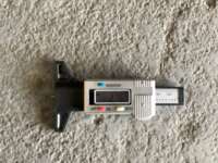 Chevrolet Onix 2025 4p LT L3/1.0 Man  IMG_3873